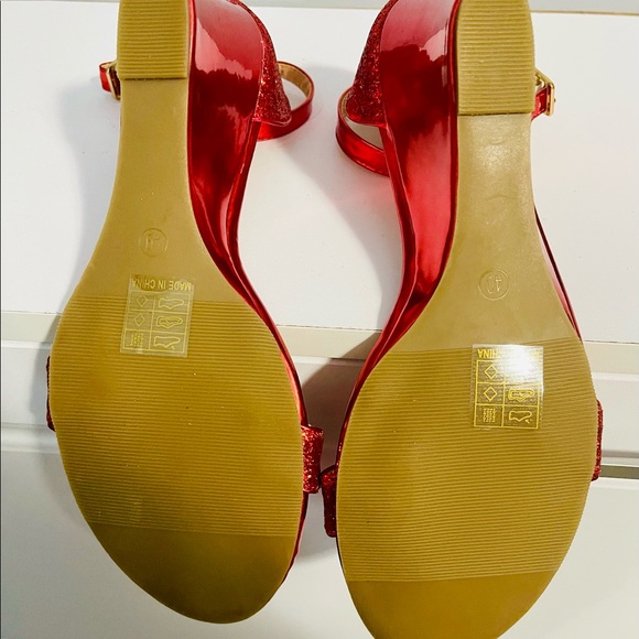 Red Glitter Wedges - Picture 4 of 4